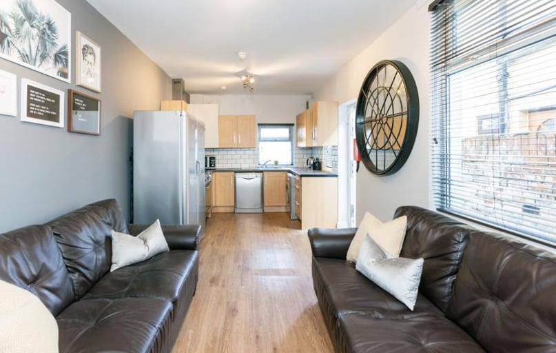 Malefant Street, Cathays, Cardiff - Image 1